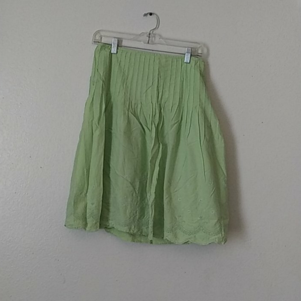 Tommy Hilfiger light green embroidered skirt 8P